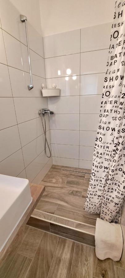 Apartment Forestine Guesthouse *