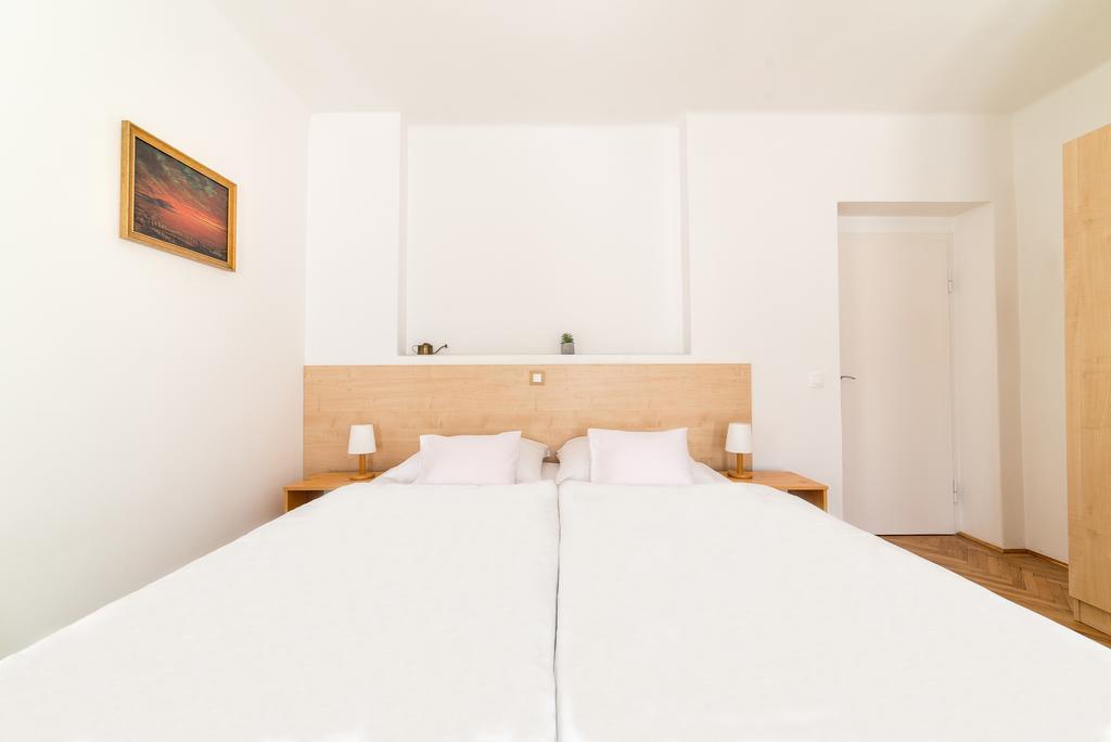 Forestine Guesthouse Apartment *